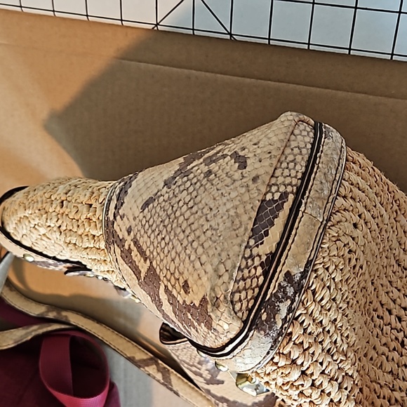 Coach Hampton raffia/straw snakeskin embossed purse - Picture 3 of 14